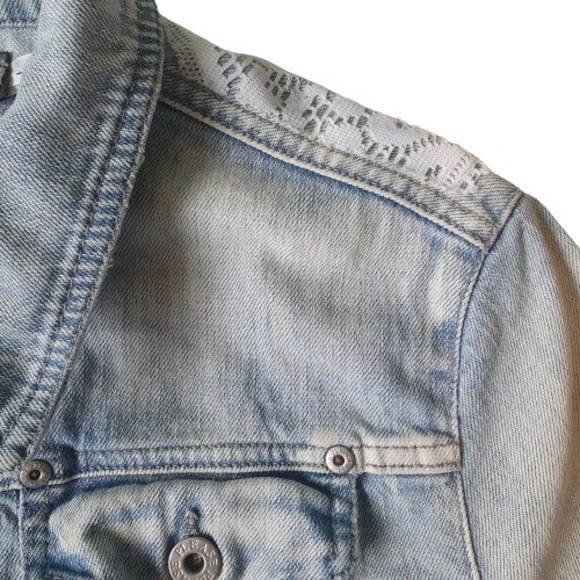Size L 12 Designer Cropped Distressed Denim & Lace Jacket - Picture 4 of 15